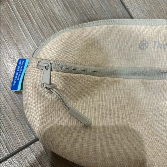 therabody Fanny bags - Picture 3 of 4